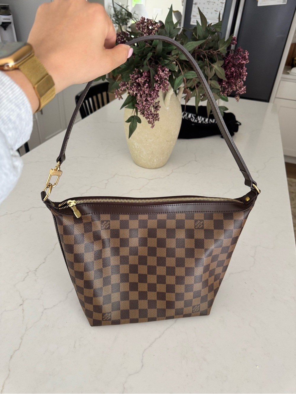 Authentic Louis Vuitton Damier Ebene Illove MM Shoulder Bag - Picture 7 of 13